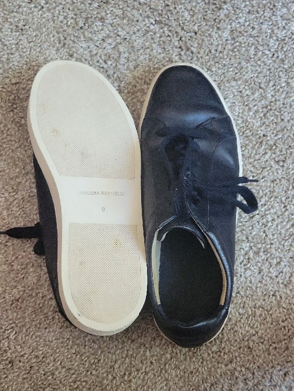 Banana Republic Black Leather Low-Top Sneakers